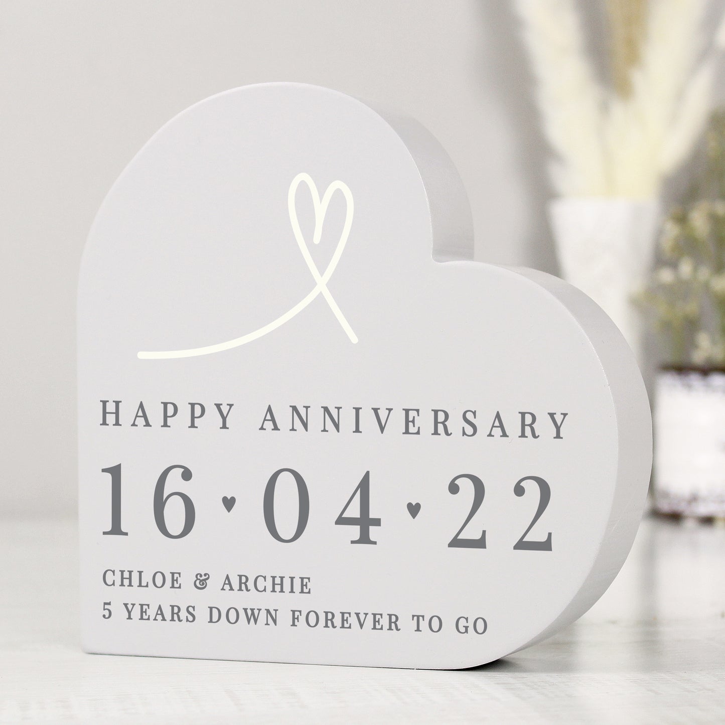 Personalised Free Standing Wooden Heart Ornament - ideal for Weddings/Anniversaries/Valentine's Day