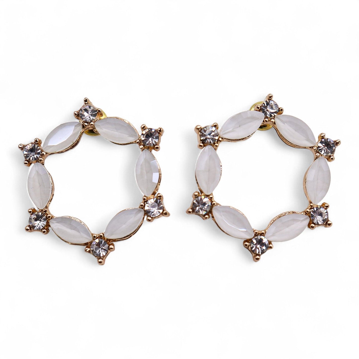 Nymph Aurora: Vintage Glass Loop Earrings - Pearl
