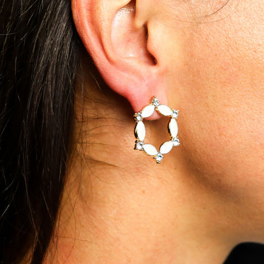 Nymph Aurora: Vintage Glass Loop Earrings - Pearl