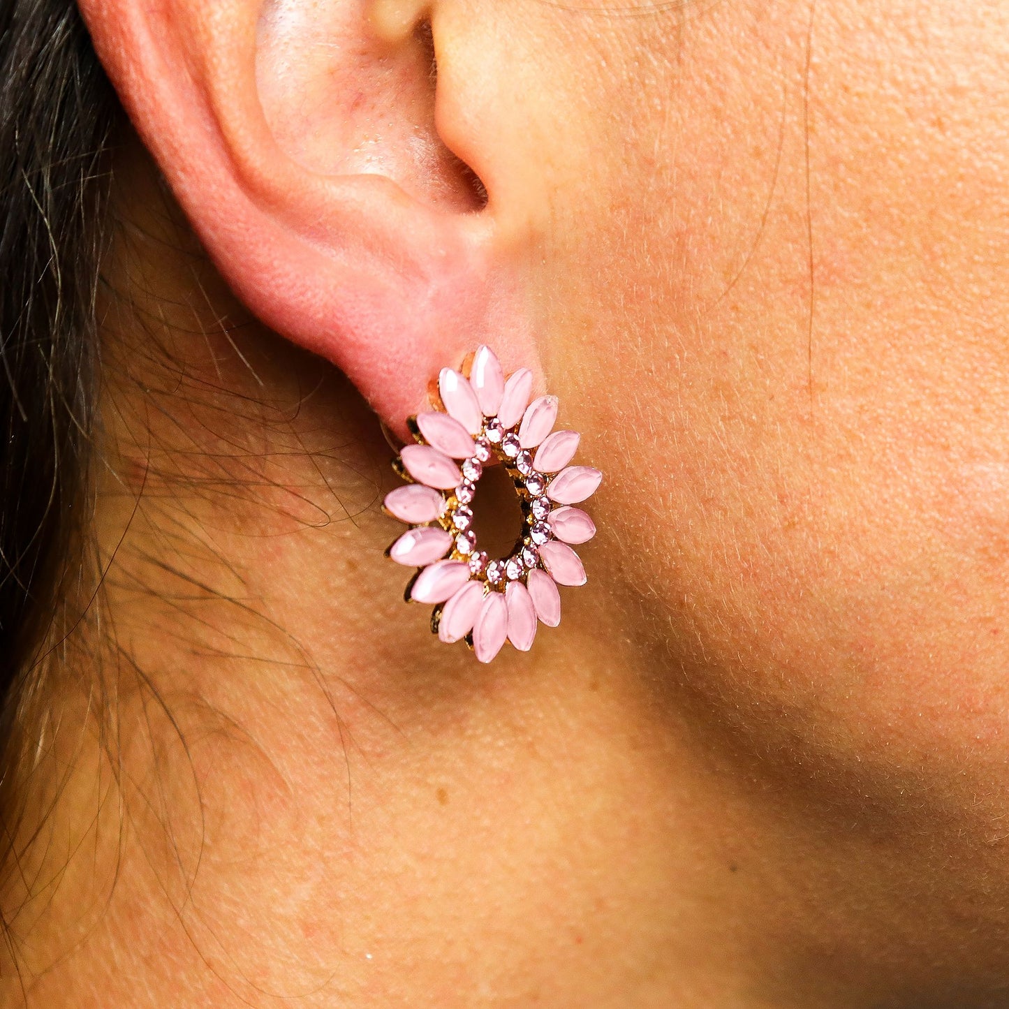 Nymph Aurora: Vintage Glass Loop Earrings - Soft Pink