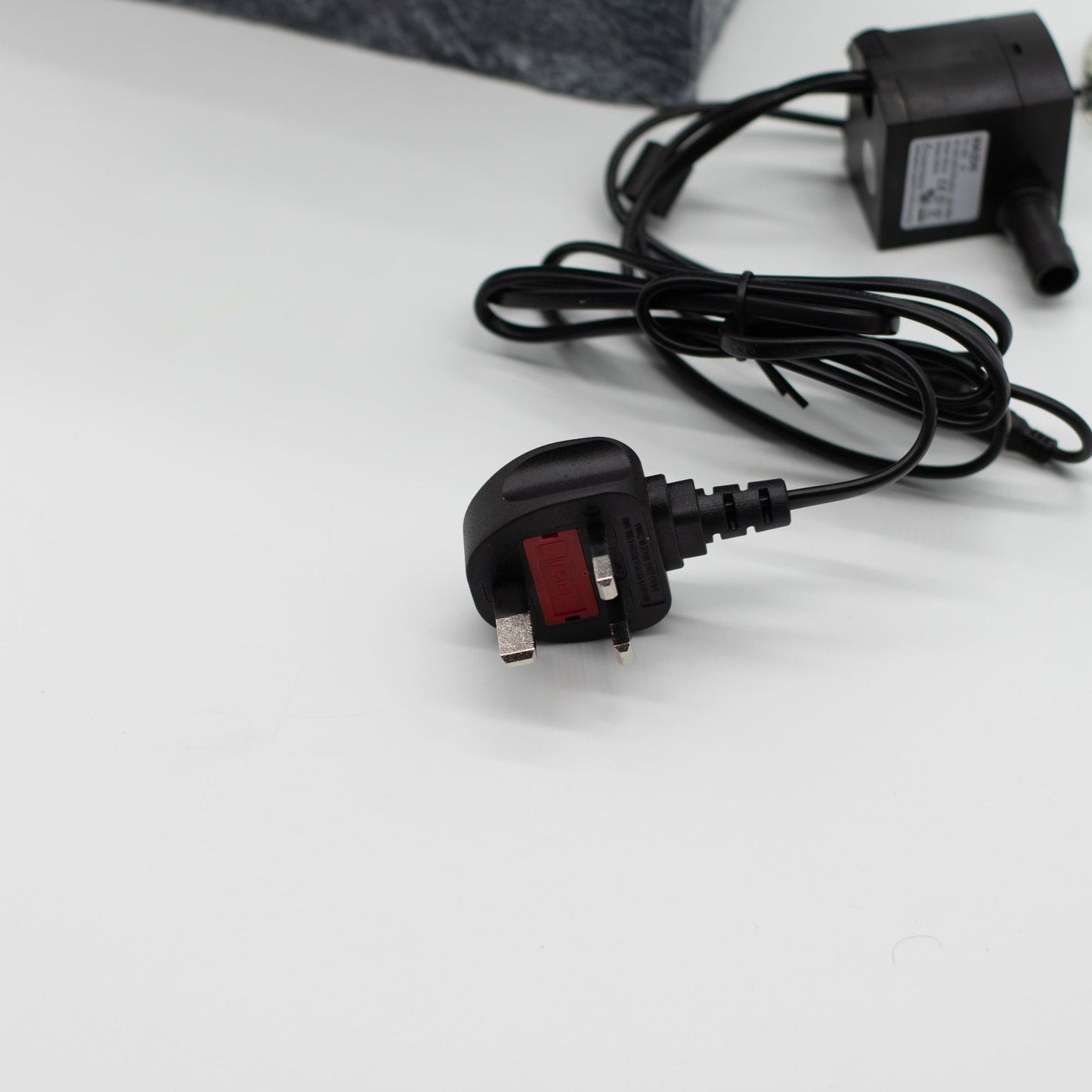 Grand Water Feature - Colour Changing Crystal Ball in Rock (48cm)