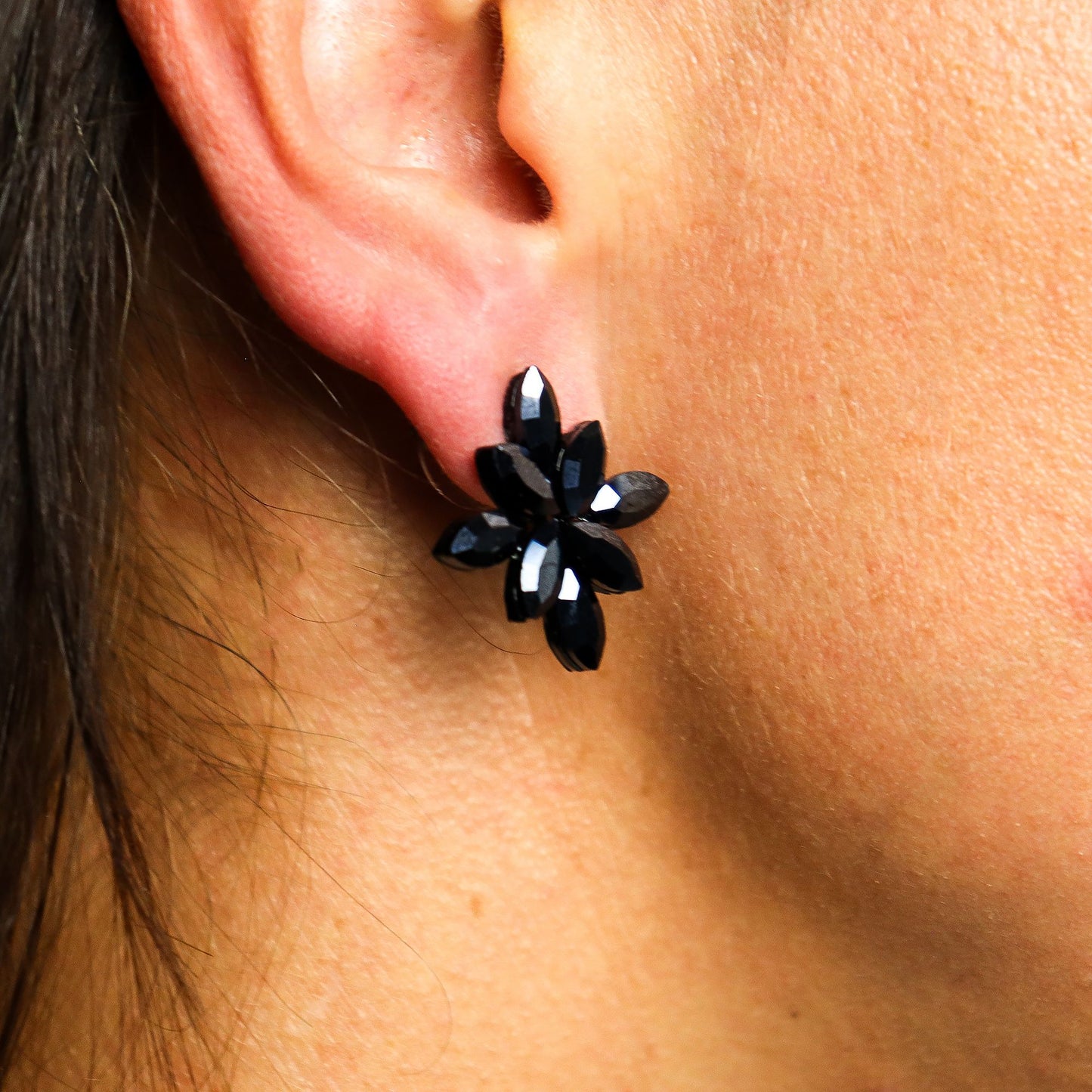 Nymph Aurora: Vintage Glass Flower Earrings - Jet Black