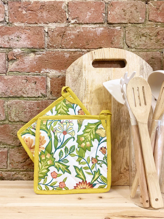 Pack of Two Mustard Sussex Pot Holders/Stands