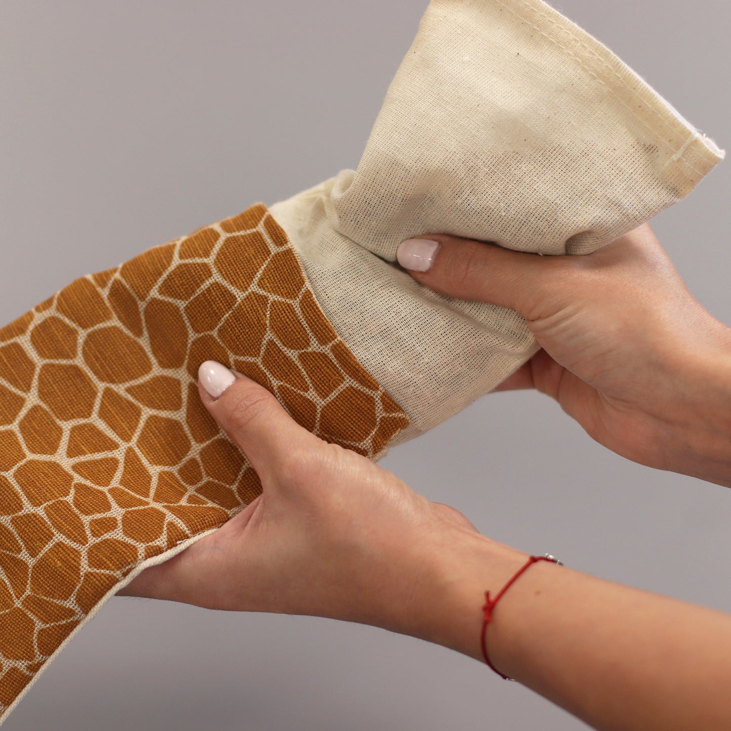 Lavender Natural Cotton and Juco Eye Pillow/Mask - Madagascar Giraffe (UK Only)