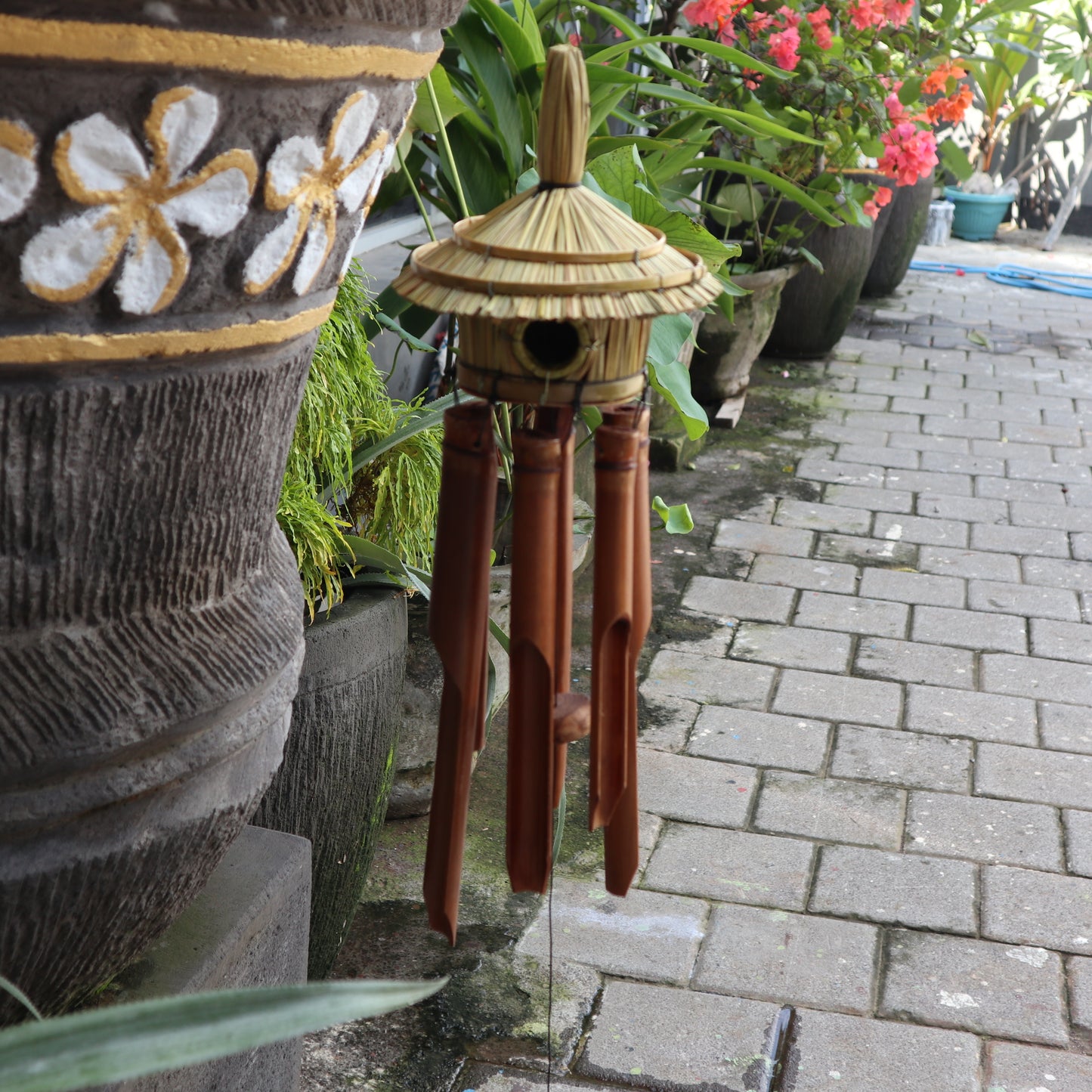 Round Seagrass Garden Bird Box with WInd Chimes - Small or Large Available